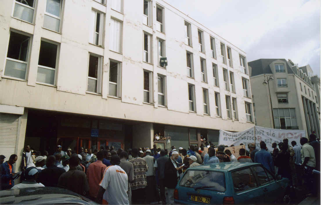 Manif au foyer Fontaine au Roi